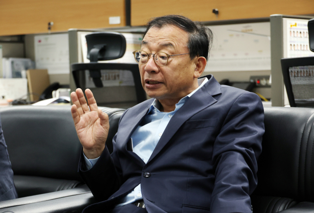 국민의힘 이정현 공동선거대책위원장이 22일 전북특별자치도의회에서 기자간담회를 열고 발언하고 있다. 연합뉴스
