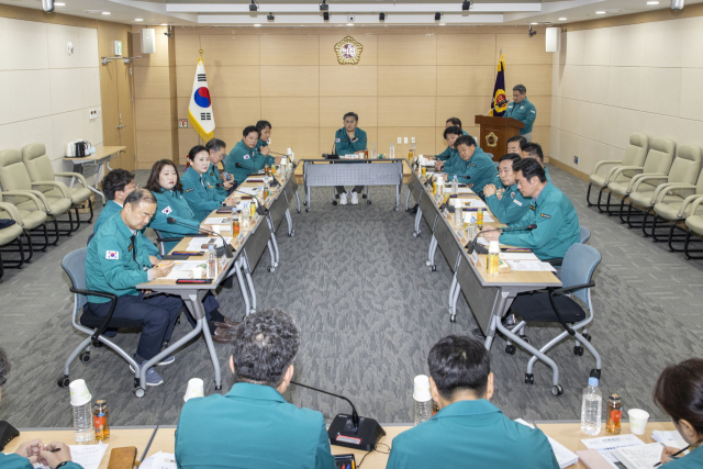 지난 3월 26일 경북 북부지역 산불 확산에 따른 경북도의회 연석회의 모습. 경북도의회 제공