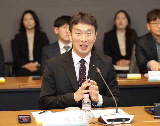 이복현 금융감독원장은 26일 iM뱅크 본점에서 소상공인과 자영업자와의 간담회를 가졌다. iM뱅크 제공