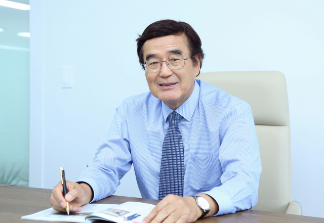 재경 경주향우회장을 맡고 있는 박성환 에이스공조(주) 회장은 올해 10월 열리는 경주APEC을 계기로 고향 경주가 세계적인 도시로 발돋움하는데 봉사하고 싶다고 말했다. 이무성 객원기자