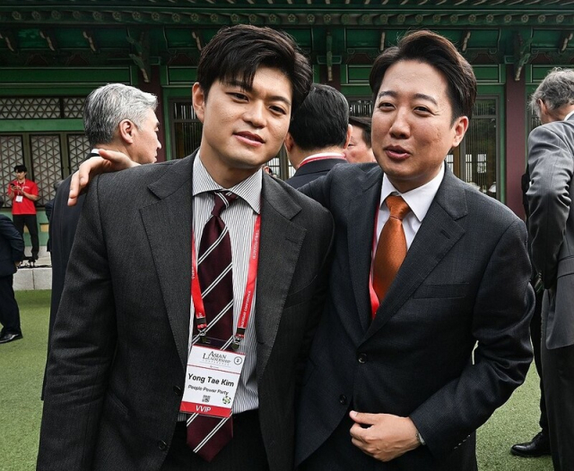국민의힘 김용태 비상대책위원장과 개혁신당 이준석 대선 후보. 연합뉴스 제공.