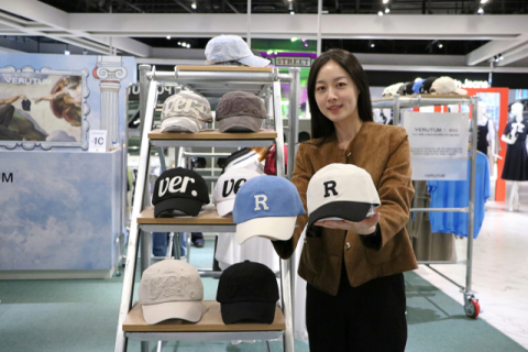  [포토뉴스] 대구 신세계, 패션 브랜드 '베루툼' 팝업 행사 