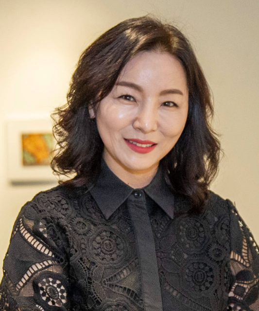 20년 만에 개인전 꿈 이룬 진해주 작가 
