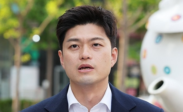 국힘 '증여세 포탈' 이재명·장남 고발…