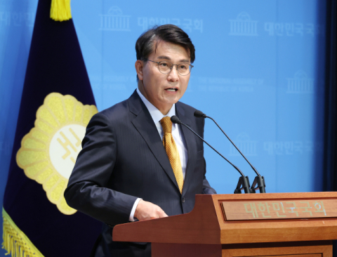 윤상현 