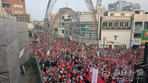 다시 포항 찾은 김문수 