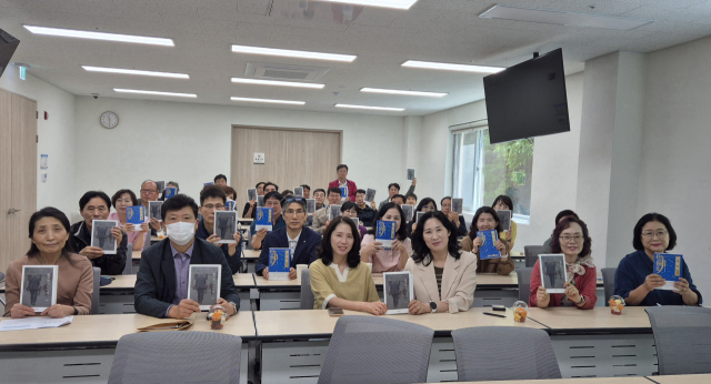 학교(원)·소속기관장 반부패·청렴교육 받는 모습. 밀양교육지원청 제공