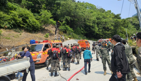 울릉도 산불 초기 진압 성공… 4시간 만에 진화