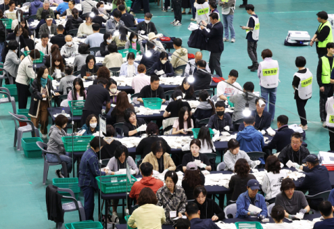 21대 대선 개표, 자정쯤 대통령 당선인 윤곽 전망