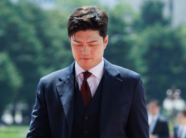 국민의힘 김용태 비상대책위원장이 4일 서울 여의도 국회의사당에서 열린 제21대 대통령 취임선서식에 참석하고 있다. 연합뉴스