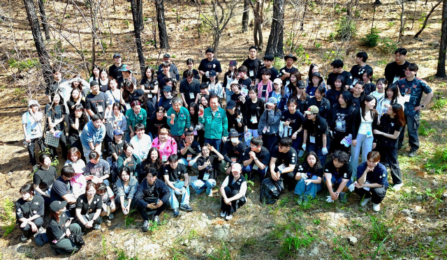 안동시는 지난 7일 산불피해지역의 초록회복을 위해