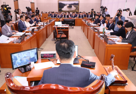 산불특별법 난항? 기재부 '신중' 입장에 