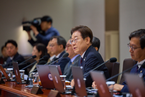 李대통령 '3대 특검법' 의결…보수 정치권 초토화 위기