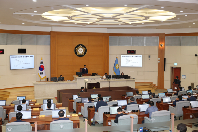 10일 오전 포항시의회 제324회 제1차 정례회 본회의가 열리고 있다. 포항시의회 제공.