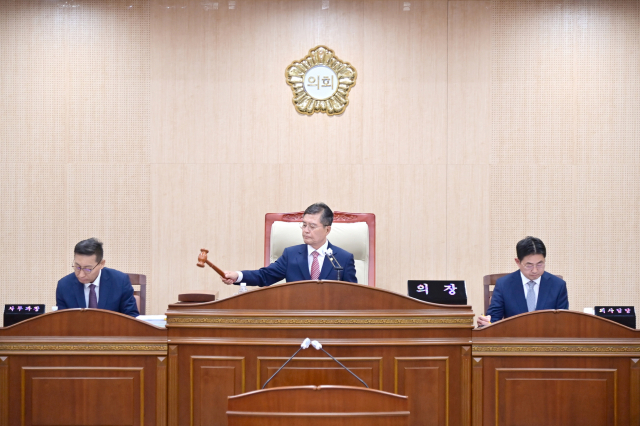 청송군의회 본회의 모습. 청송군의회 제공