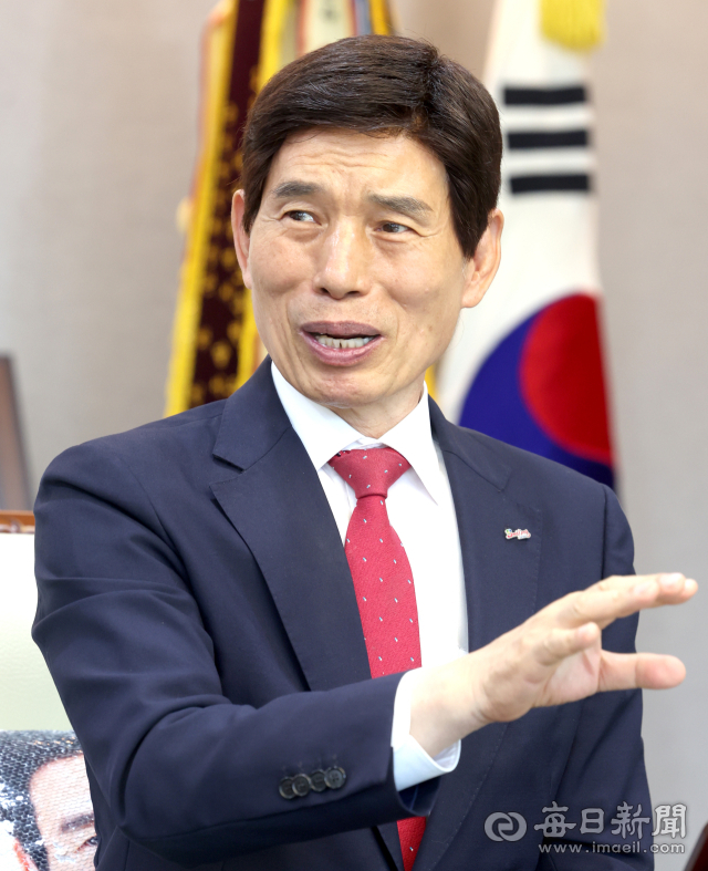 이태훈 대구 달서구청장이 12일 매일신문과의 인터뷰에서 민선 8기 3주년 성과와 남은 임기 동안의 목표를 설명하고 있다. 안성완 기자 asw0727@imaeil.com