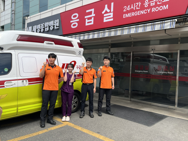 세명종합병원 의료진과 구급대원은 지난 6일 출산을 앞둔 산모가 상급병원으로 이송되던 중 119 구급차 안에서 아이를 안전하게 출산하도록 도왔다. 세명종합병원 제공