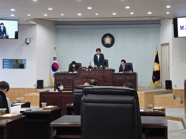 대구 남구의회는 16일 제295회 정례회 제2차 본회의를 열고 정재목 남구의원을 윤리특별위원회에 회부했다고 밝혔다. 김지효 기자
