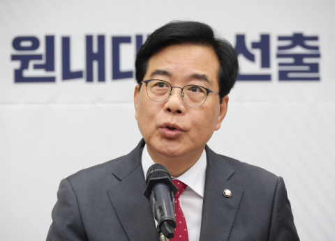국민의힘 원내대표에 3선 송언석…