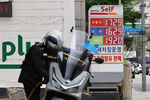 중동 전쟁에 국제 유가 출렁…서울 휘발윳값 1700원 돌파