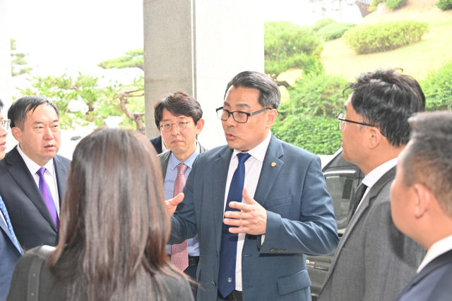최근 중국 장춘시 대표단이 대구한의대를 방문해 전통의학·실버케어 분야 국제협력 강화를 논의했다. 대구한의대 제공