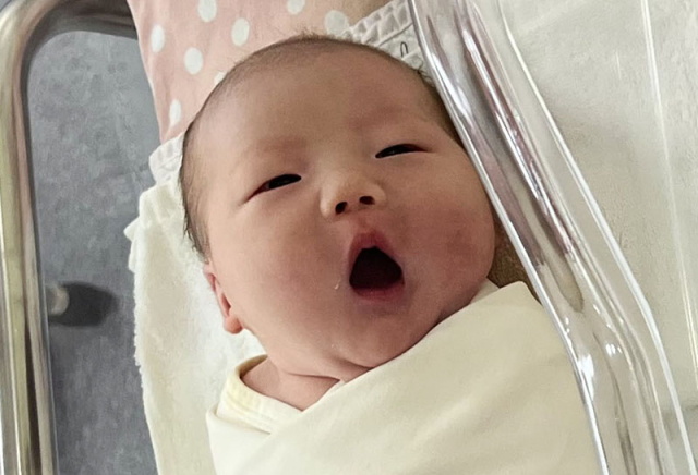 김민지아가