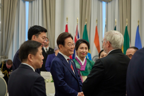 실리 중심 외교 시동 건 李 대통령…G7 회의서 '에너지, AI 주제' 발언