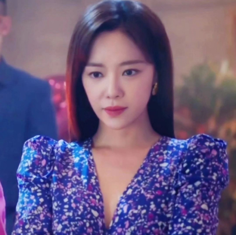 '43억원 횡령 혐의' 황정음, 재산 처분해 전액 변제