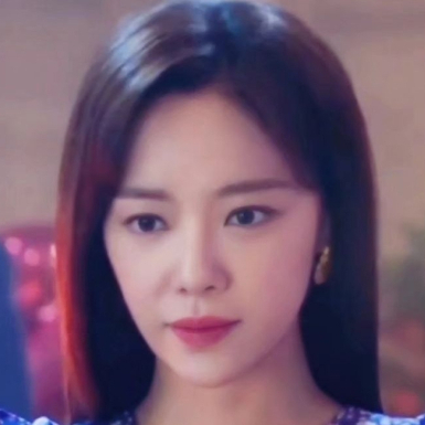 '43억원 횡령 혐의' 황정음, 재산 처분해 전액 변제