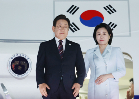 서울 돌아온 李대통령, 오늘 20조원 추경안 심의