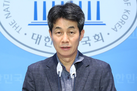 [단독] '국회 유령 인턴 등록' 사기 혐의 윤건영 벌금 500만원 확정