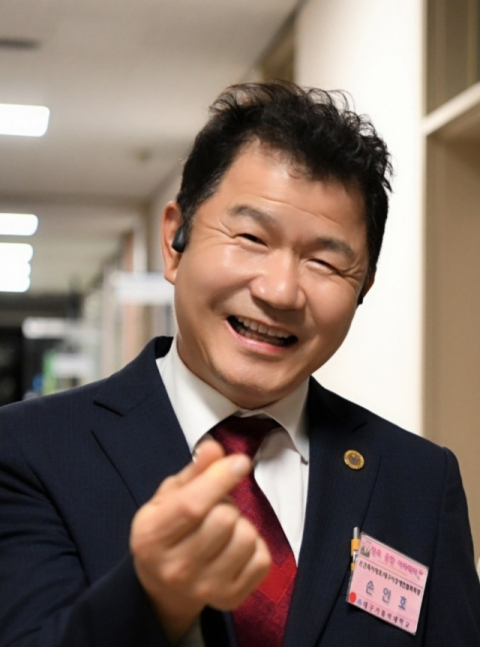 손건축사 사무소 손인호 대표.