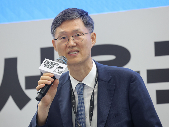 문형배 전 헌법재판소장 권한대행이 22일 서울 강남구 코엑스에서 