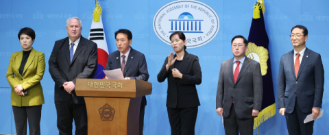 李 나토 불참, 러시아와 대립각 부담?…野 