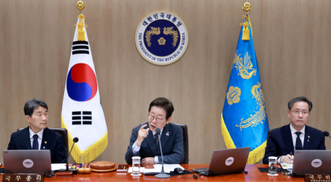 유류세 인하 두달 연장…李 대통령 