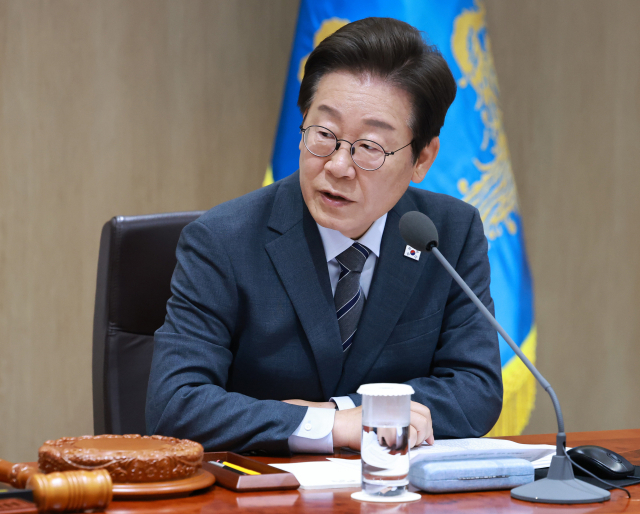 이재명 대통령이 24일 서울 용산 대통령실 청사에서 열린 국무회의에서 발언하고 있다. 연합뉴스