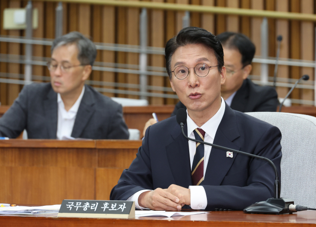 김민석 국무총리 후보자가 25일 서울 여의도 국회에서 열린 인사청문회에서 의원질의에 답변하고 있다. 연합뉴스