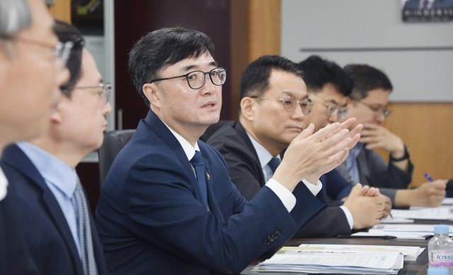 임기근 기획재정부 2차관은 26일 오전 서울 영등포구 소상공인연합회에서 열린 