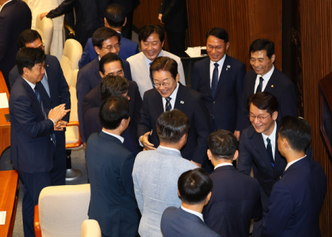 李 시정연설에…與 
