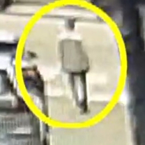 '약물 조사' 이경규 버스 들이받고 차도 비틀비틀 걸어