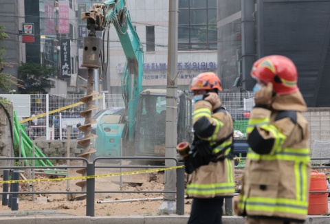 교대역 인근 가스 누출…역무실 직원 1명 병원 이송