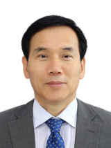 2025 매일시니어문학상 대상 당선자 박성근 님.