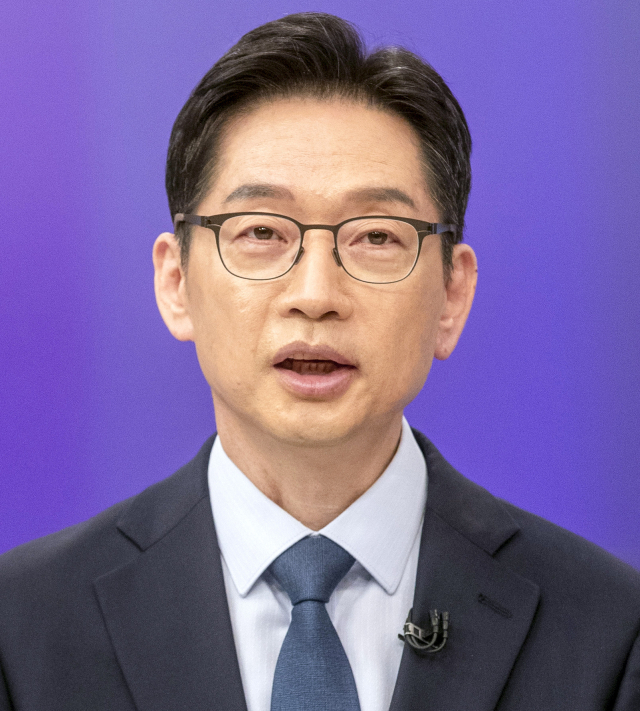 대통령실은 29일 이재명 대통령이 장관급 대통령직속 지방시대위원장에 김경수 전 경남지사를 지명했다고 강훈식 대통령비서실장의 인사브리핑을 통해 발표했다. 연합뉴스