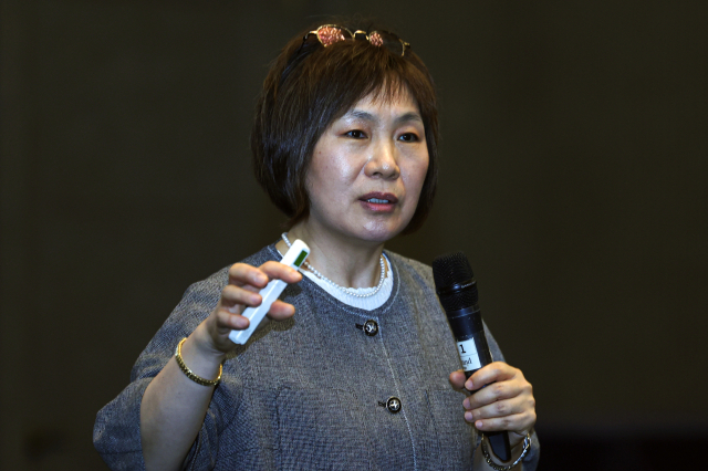 남희숙 전 대한민국 역사박물관장이 지난달 30일 오후 대구 수성구 그랜드호텔에서 열린 매일 탑 리더스 아카데미에서 