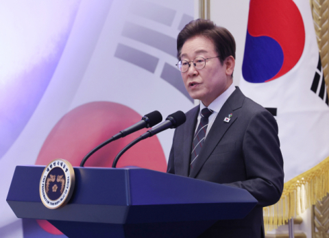 '李대통령 재판중단 위헌' 헌법소원, 줄줄이 각하