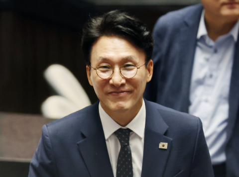 김민석 총리후보 인준안 국회 통과…대통령실 