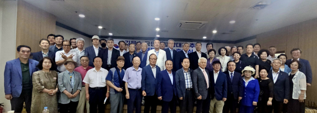 3일 오후 3시 대구 동구에 있는 영남일보 대강당 지하 2층에서 김문수 전 국민의힘 대선 후보를 국민의힘 당대표로 추대하고자 뜻을 모은 대구경북 인사 100여 명으로 구성된 