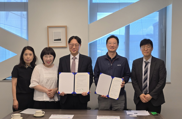 지난 1일 계명대 교양교육연구소와 고려전선 관계자들이 업무협약을 맺고 있다. 계명대 제공