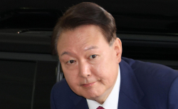 尹 내란특검 2차 조사 14시간 반 만에 종료