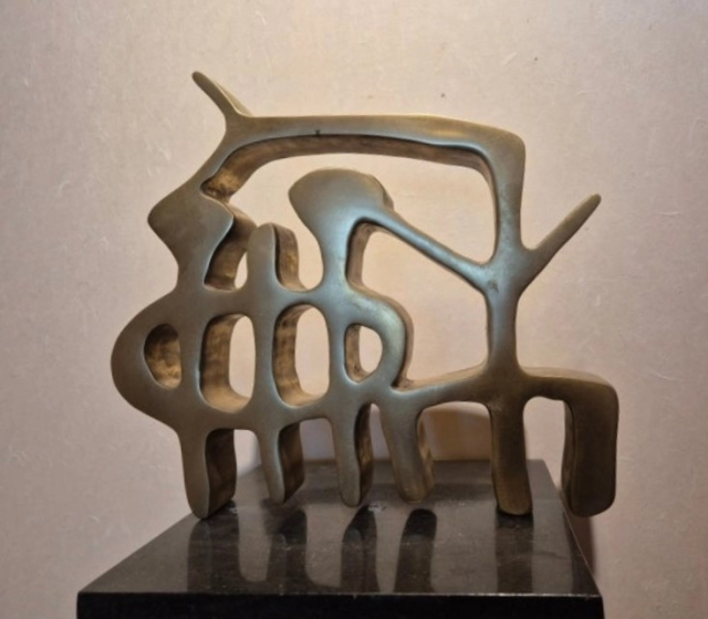 차정보, 和, bronze, 35x8x5cm, 2023
